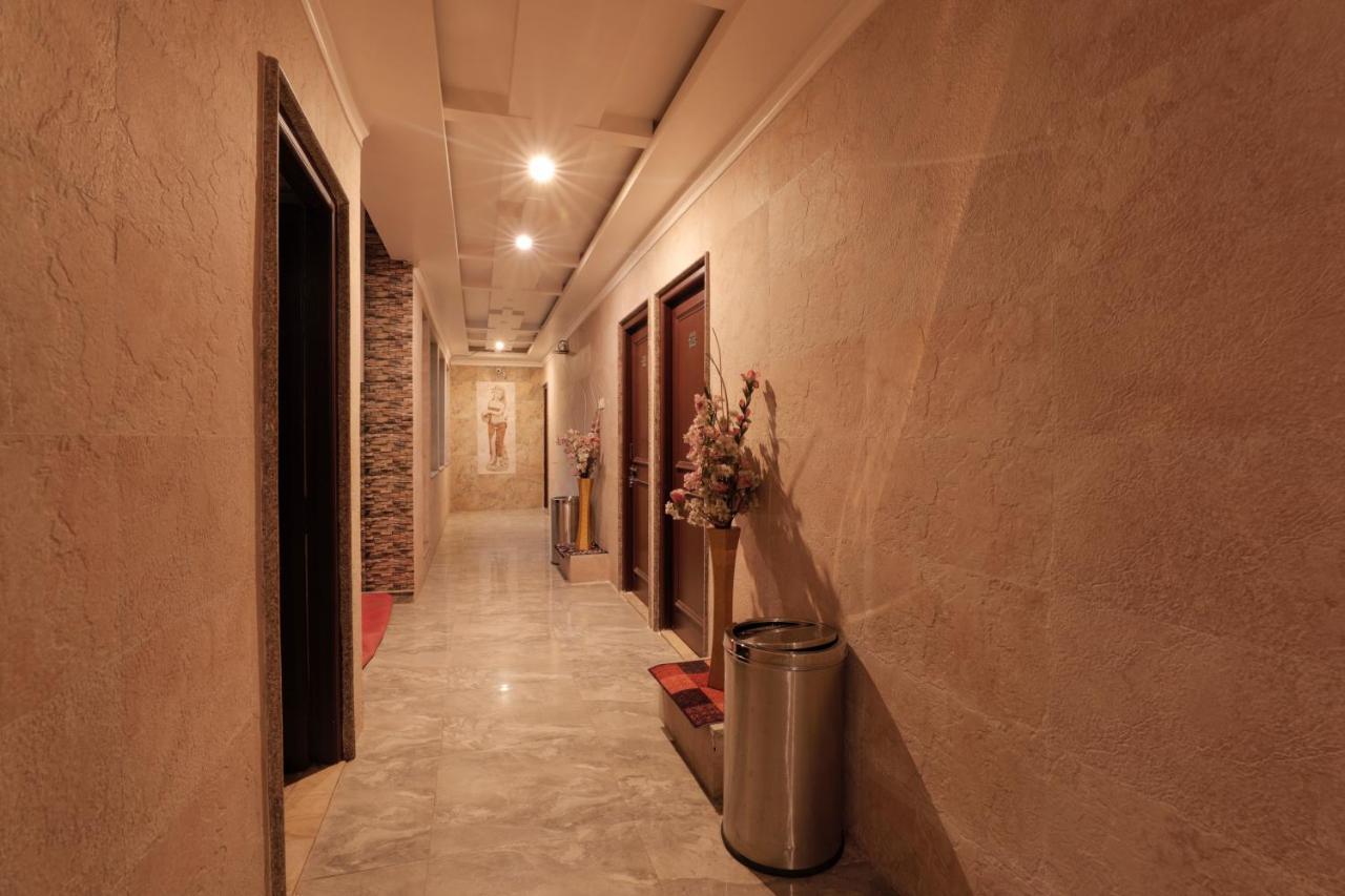 Hotel Grand Galaxy Ришикеш Экстерьер фото